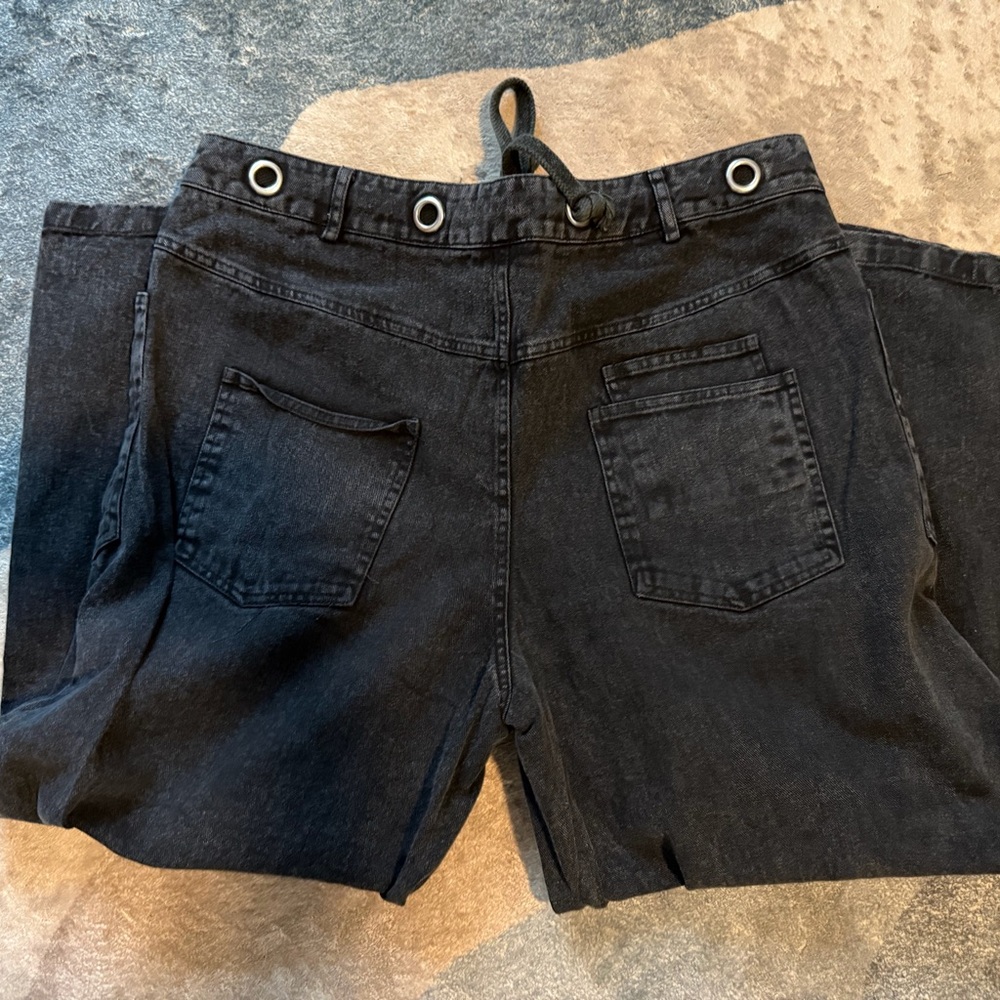 SHEIN Women's Black Barrel Jeans